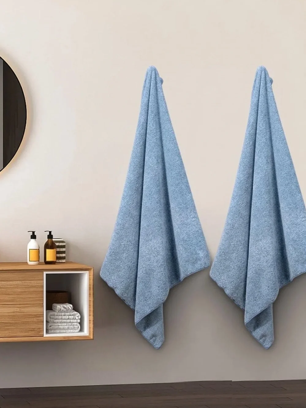 2 Plush Bath Towel - Pale Blue